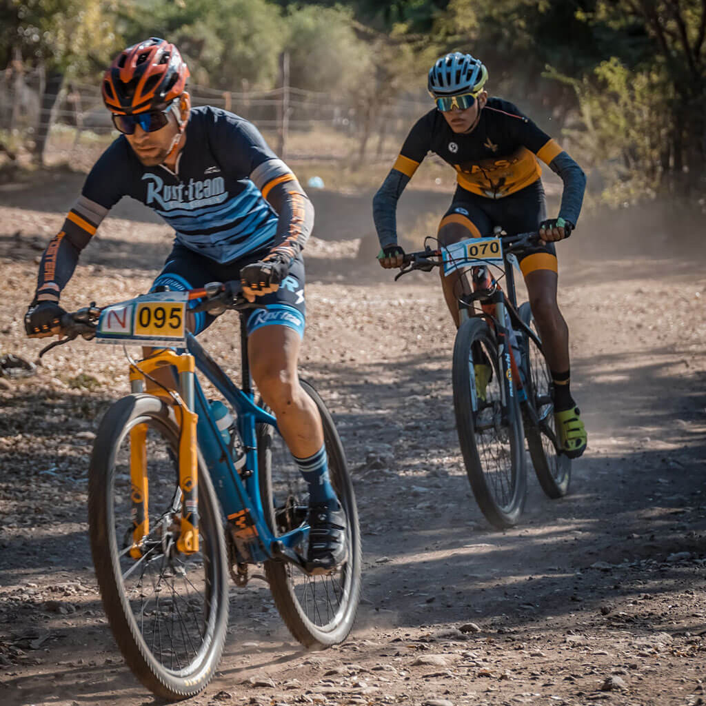 What is the difference between bike and mountain bike?